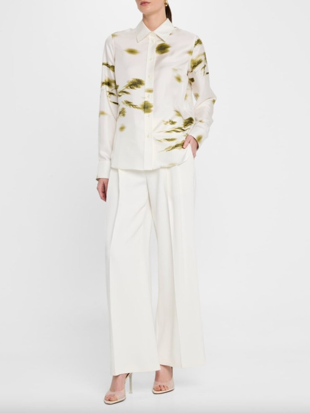 $1135 NWT Ferragamo Ivory Green Floral Blossom Silk Blouse Shirt size IT 40/4
